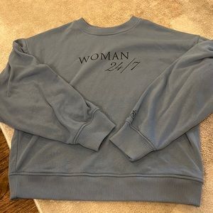 medium Woman 24/7 cozy Victoria’s Secret long sleeve